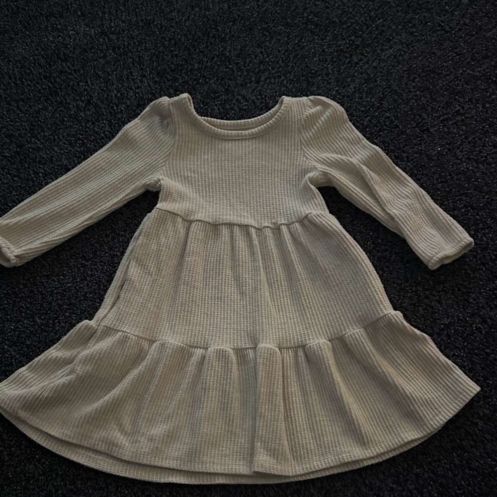 Cat & Jack Cream Long-Sleeve Casual Dress